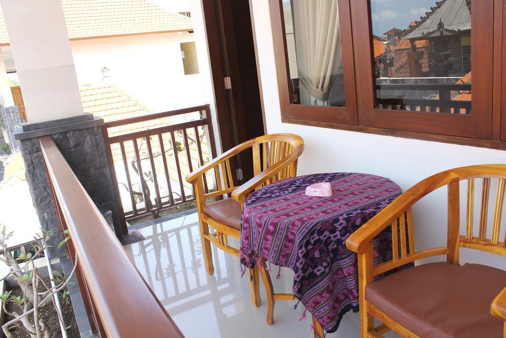 Agus Tri 2* Sanur